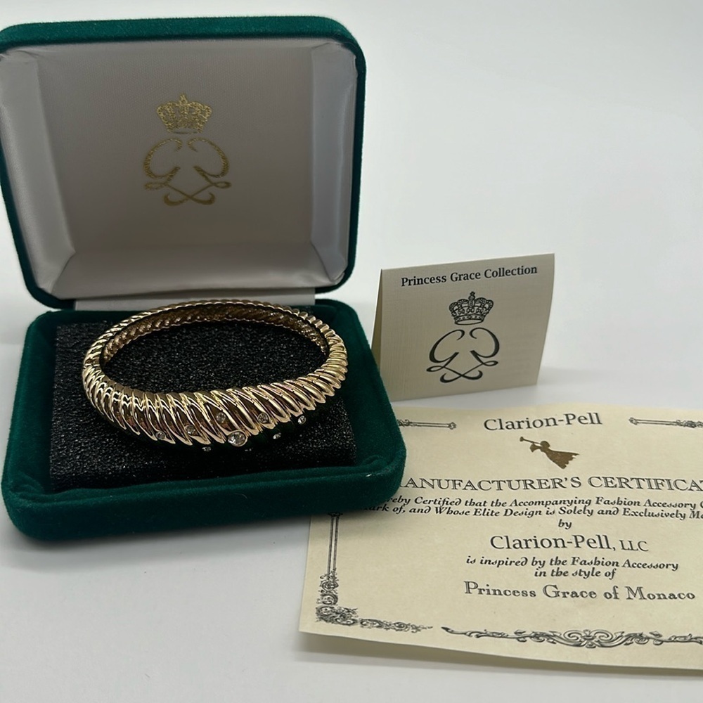 Clarion-Pell Princess Grace Kelly Collection Trumpet 8" Gold Bracelet
